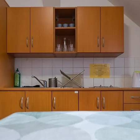 Toulcuv Dvur Albergue Praga