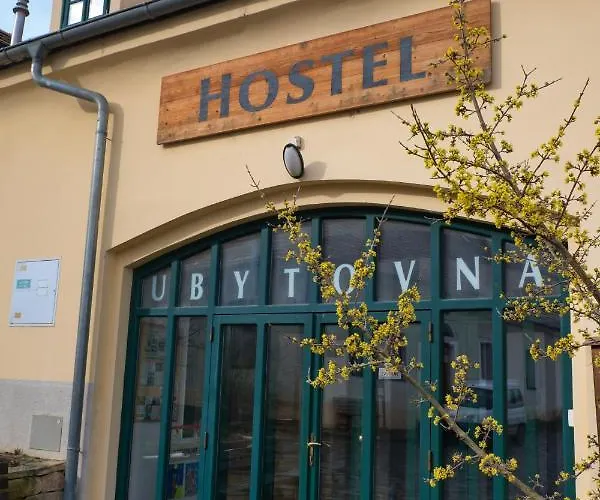 Toulcuv Dvur Vandrerhjem Prag